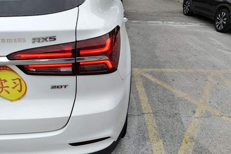 Used Roewe RX5 2020 20T Automatic 4G Connect Superior Flagship Edition Right Rear Taillight