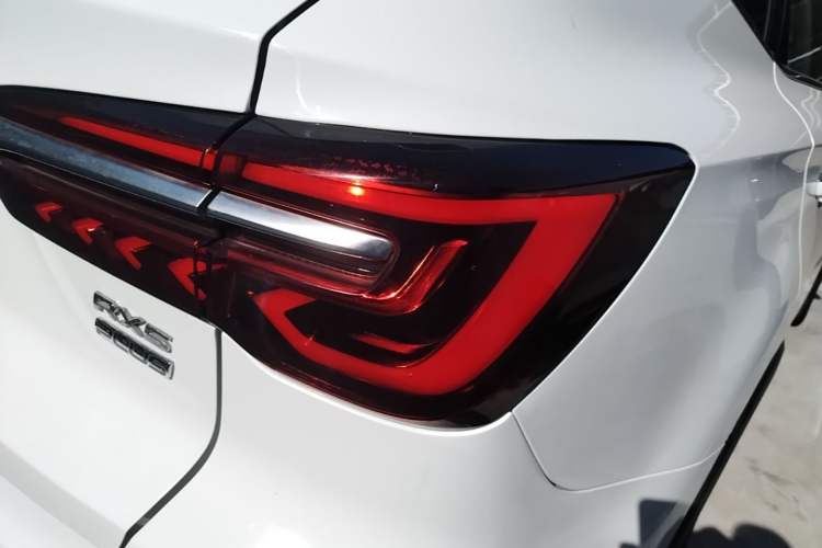 Used Roewe RX5 2020 PLUS 300TGI Automatic Ali New Year Special Edition Right Rear Taillight