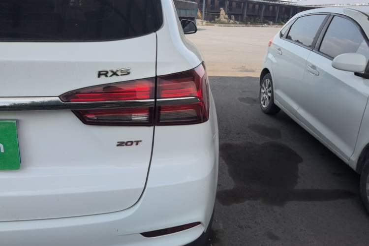 Used Roewe RX5 2020 20T Automatic 4G Connect Excellence Edition Right Rear Taillight