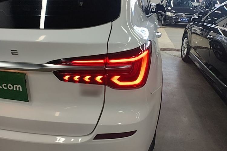 Used Roewe RX5 2020 PLUS 300TGI Automatic Ali National Trend Flagship Edition Right Rear Taillight