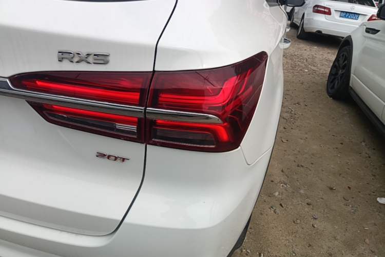 Used Roewe RX5 2020 20T Automatic 4G Connect Superior Flagship Edition Right Rear Taillight
