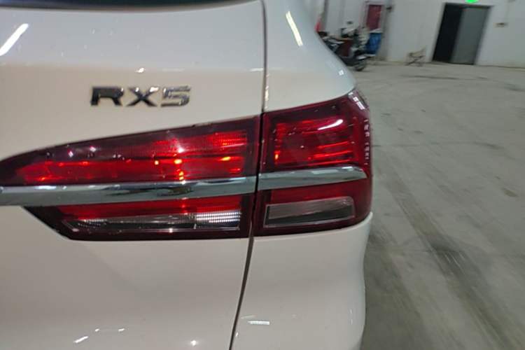 Used Roewe RX5 2020 20T Automatic 4G Connect Superior Flagship Edition Right Rear Taillight