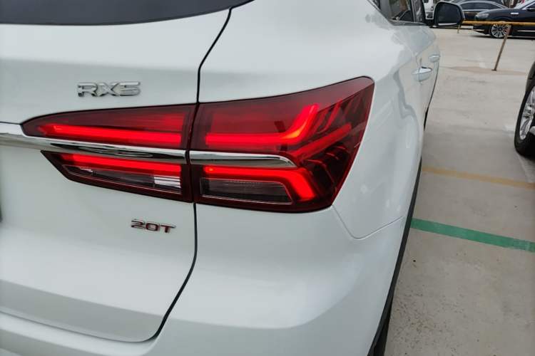 Used Roewe RX5 2020 20T Automatic 4G Connected Million Edition Right Rear Taillight