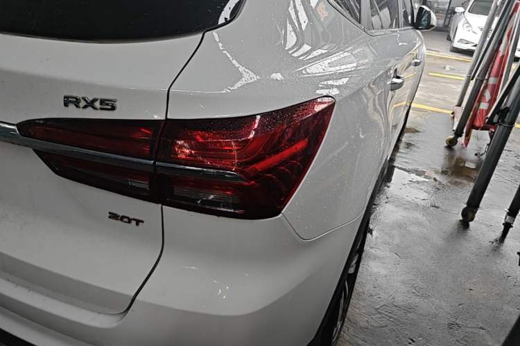 Used Roewe RX5 2020 20T Automatic 4G Connected Million Edition Right Rear Taillight