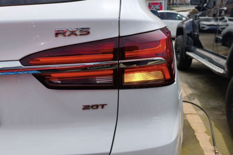 Used Roewe RX5 2020 20T Automatic 4G Connected Million Edition Right Rear Taillight