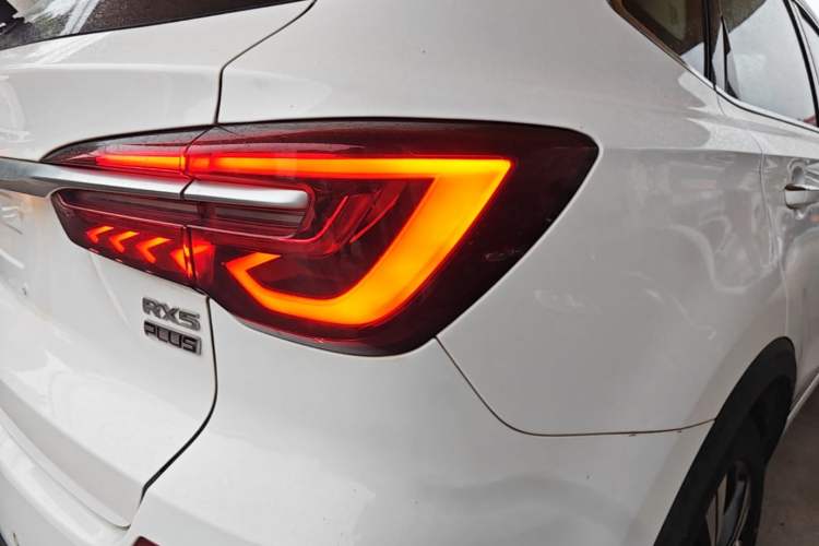 Used Roewe RX5 2020 PLUS 300TGI Automatic Ali National Style Luxury Edition Right Rear Taillight