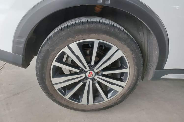 Used Roewe RX5 2020 20T Automatic 4G Connect Superior Flagship Edition Right Rear Wheel Hub