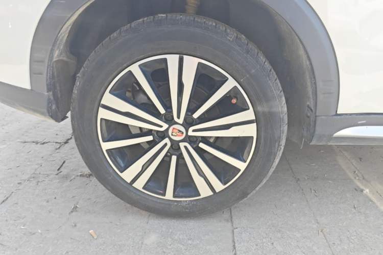 Used Roewe RX5 2020 20T Automatic 4G Connect Superior Flagship Edition Right Rear Wheel Hub