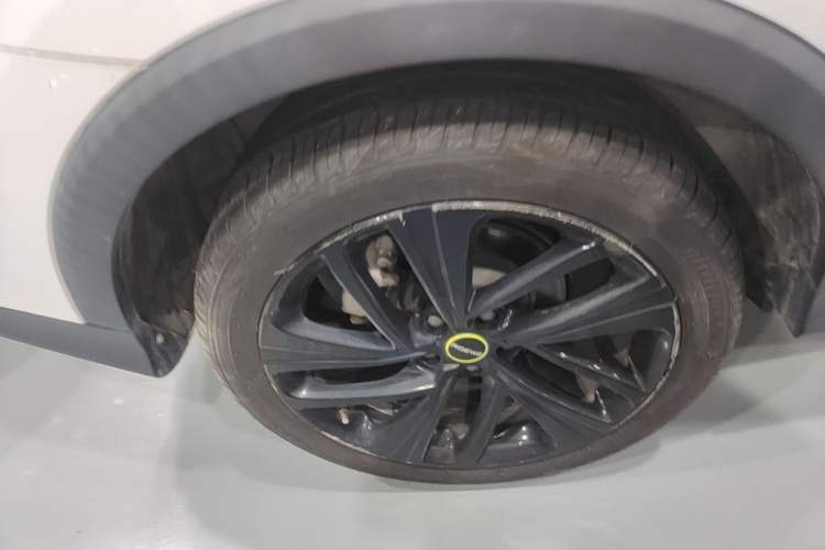 Used Roewe RX5 2020 PLUS 300TGI Automatic Ali National Style Luxury Edition Right Rear Wheel Hub