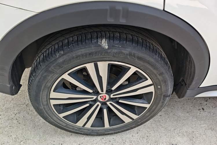 Used Roewe RX5 2020 20T Automatic Ali Smart Connectivity Beyond Intelligent Edition Right Rear Wheel Hub