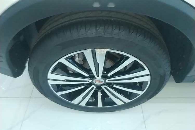 Used Roewe RX5 2020 20T Automatic 4G Connect Excellence Edition Right Rear Wheel Hub
