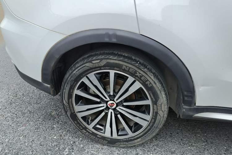 Used Roewe RX5 2020 20T Automatic 4G Connect Superior Flagship Edition Right Rear Wheel Hub