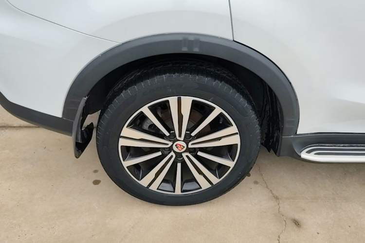 Used Roewe RX5 2020 20T Automatic 4G Connect Superior Flagship Edition Right Rear Wheel Hub