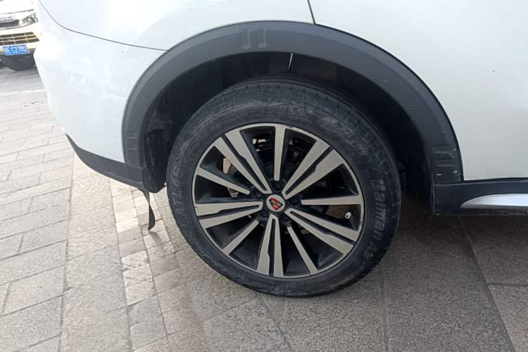 Used Roewe RX5 2020 20T Automatic 4G Connect Superior Flagship Edition Right Rear Wheel Hub
