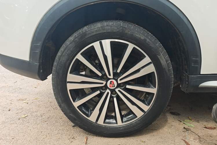 Used Roewe RX5 2020 20T Automatic 4G Connect Superior Flagship Edition Right Rear Wheel Hub