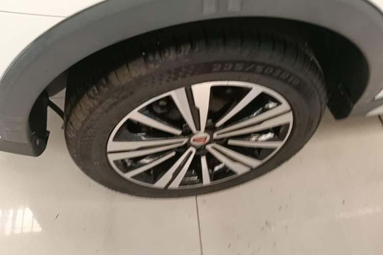 Used Roewe RX5 2020 20T Automatic 4G Connected Million Edition Right Rear Wheel Hub