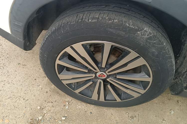 Used Roewe RX5 2020 20T Automatic 4G Connect Superior Flagship Edition Right Rear Wheel Hub