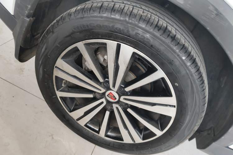 Used Roewe RX5 2020 20T Manual 4G Connect Super-Luxury Flagship Edition Right Rear Wheel Hub
