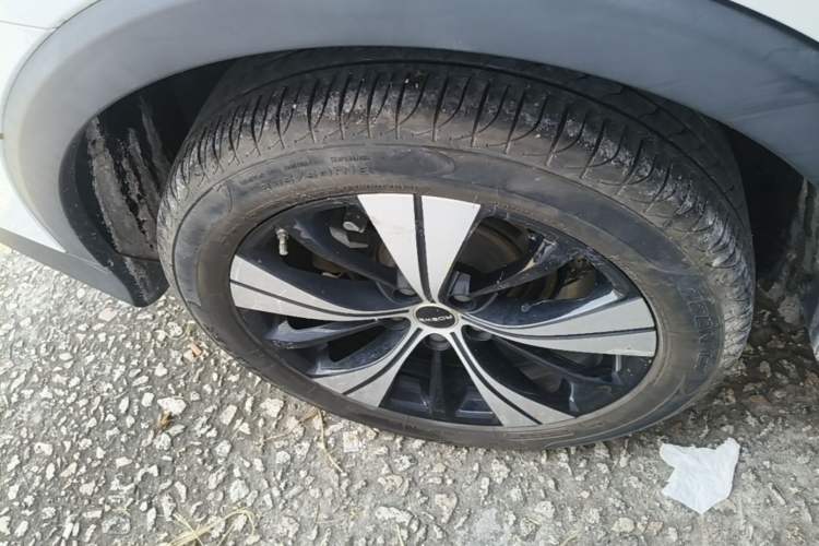 Used Roewe RX5 2020 PLUS 300TGI Automatic Ali National Style Luxury Edition Right Rear Wheel Hub