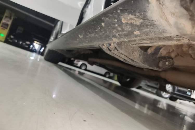 Used Roewe RX5 2020 20T Automatic 4G Connect Superior Flagship Edition Right Side Sill