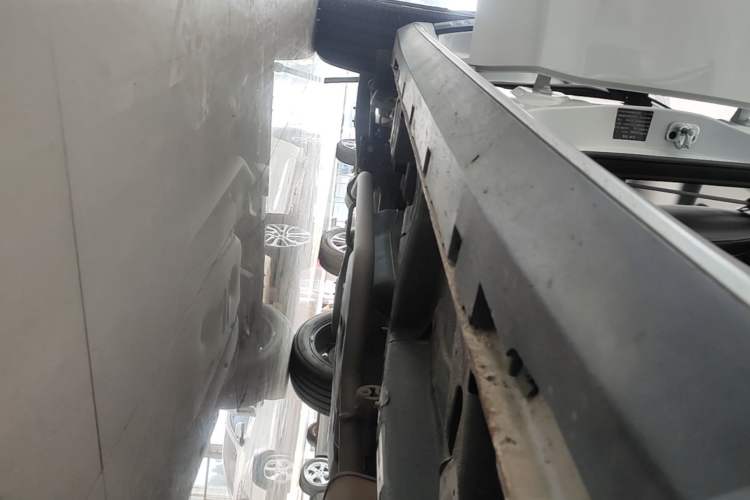 Used Roewe RX5 2020 20T Automatic 4G Connected Million Edition Right Side Sill