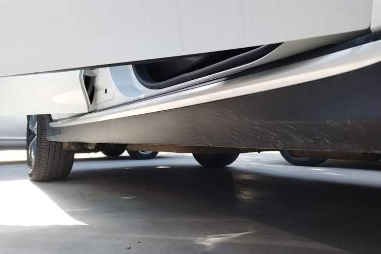 Used Roewe RX5 2020 PLUS 300TGI Automatic Ali New Year Special Edition Right Side Sill