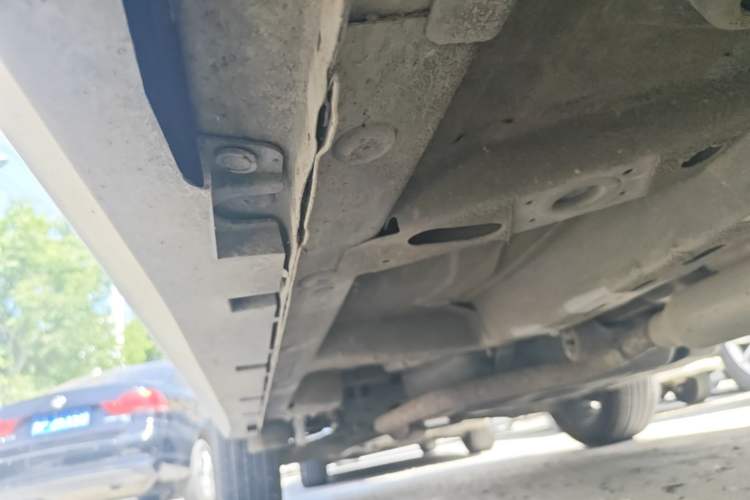 Used Roewe RX5 2020 20T Automatic 4G Connect Superior Flagship Edition Right Side Sill