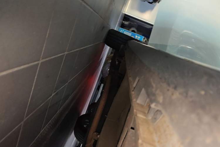 Used Roewe RX5 2020 20T Automatic 4G Connect Superior Flagship Edition Right Side Sill