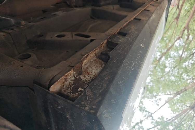 Used Roewe RX5 2020 20T Automatic 4G Connect Superior Flagship Edition Right Side Sill