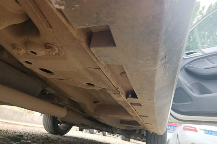 Used Roewe RX5 2020 20T Automatic 4G Connect Superior Flagship Edition Right Side Sill