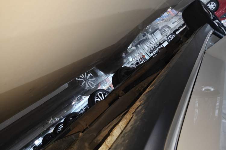 Used Roewe RX5 2020 PLUS 300TGI Automatic Ali National Style Luxury Edition Right Side Sill