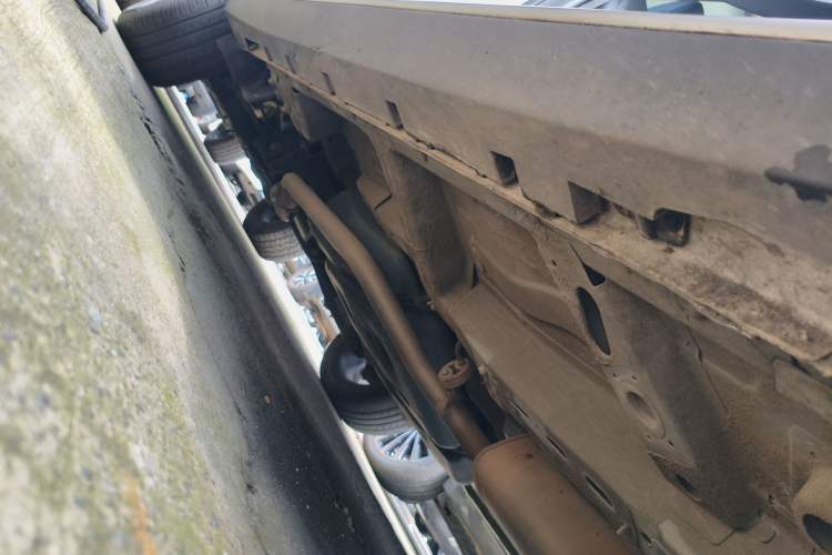 Used Roewe RX5 2020 20T Automatic 4G Connected Million Edition Right Side Sill