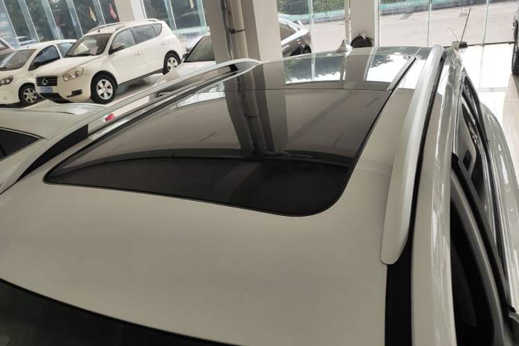 Used Roewe RX5 2020 20T Automatic 4G Connected Million Edition Roof