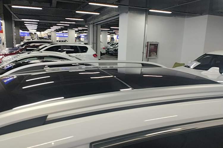 Used Roewe RX5 2020 PLUS 300TGI Automatic Ali National Trend Flagship Edition Roof