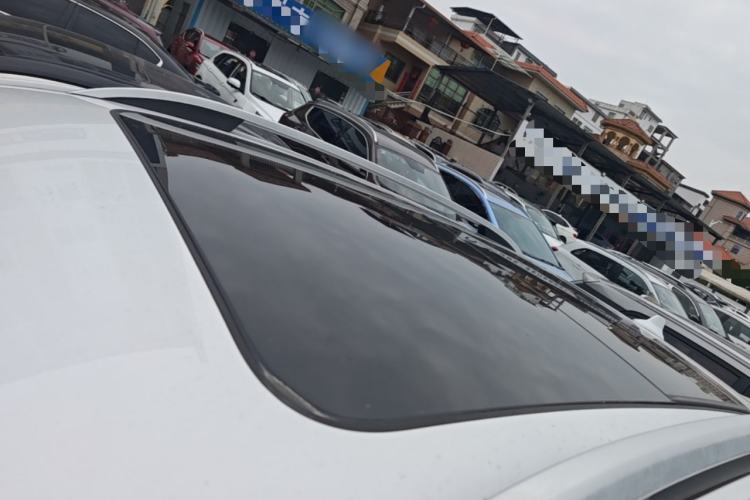 Used Roewe RX5 2020 PLUS 300TGI Automatic Ali New Year Special Edition Roof