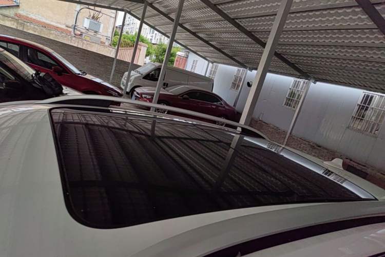 Used Roewe RX5 2020 20T Automatic 4G Connected Million Edition Roof