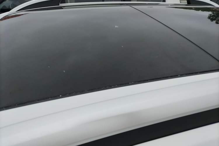 Used Roewe RX5 2020 20T Automatic 4G Connected Million Edition Roof