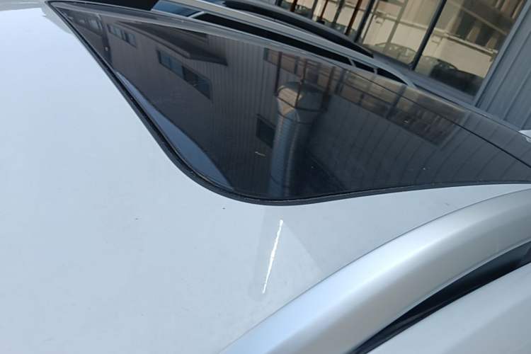 Used Roewe RX5 2020 20T Automatic 4G Connected Million Edition Roof