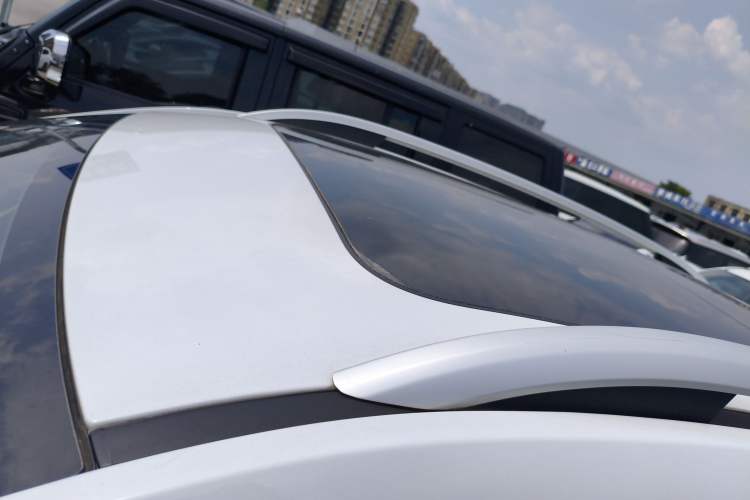 Used Roewe RX5 2020 20T Automatic 4G Connected Million Edition Roof