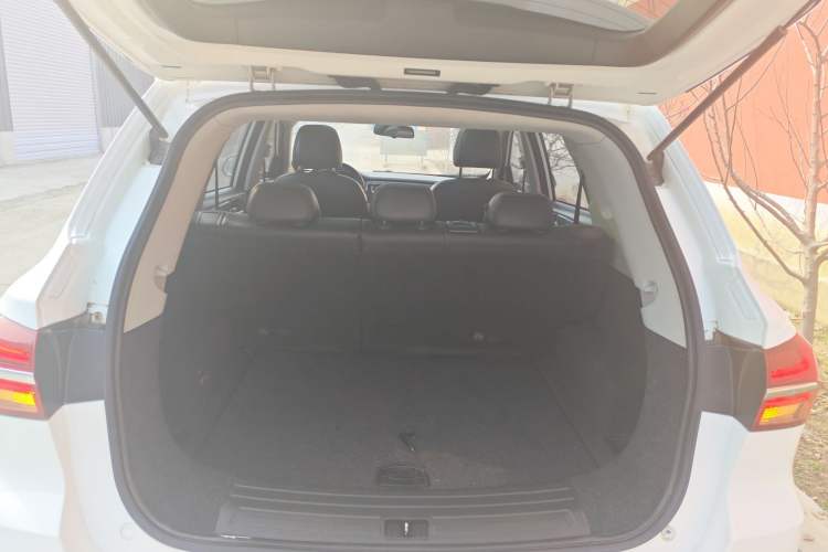 Used Roewe RX5 2020 20T Automatic 4G Connect Superior Flagship Edition Trunk