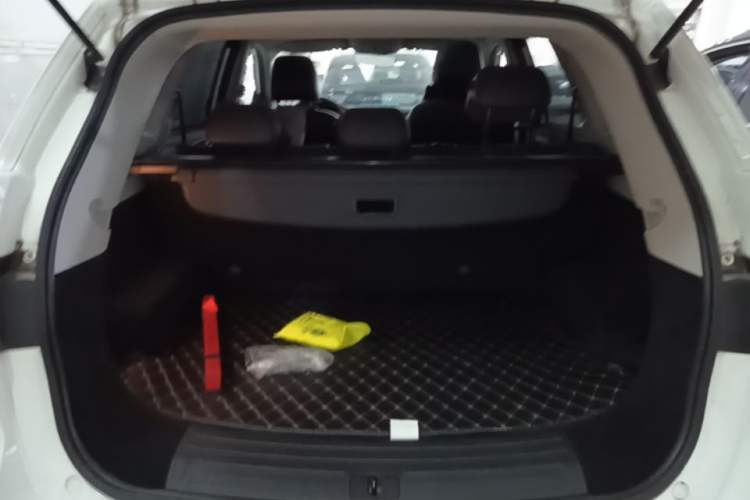 Used Roewe RX5 2020 PLUS 300TGI Automatic Ali New Year Special Edition Trunk