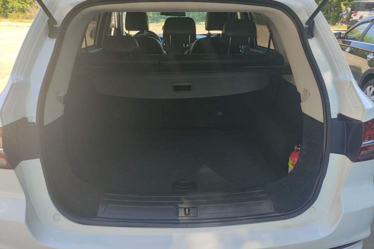 Used Roewe RX5 2020 20T Automatic 4G Connect Superior Flagship Edition Trunk