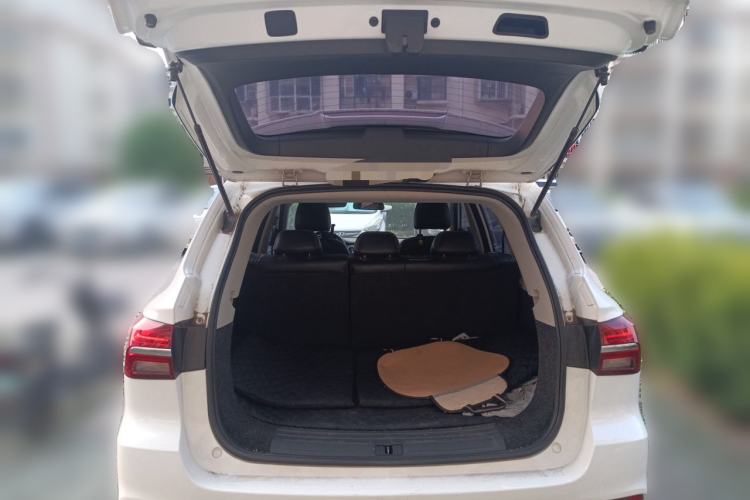 Used Roewe RX5 2020 20T Manual 4G Connect Million Edition Trunk
