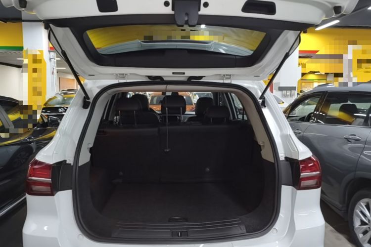 Used Roewe RX5 2020 20T Automatic 4G Connected Million Edition Trunk