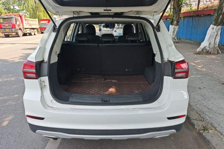 Used Roewe RX5 2020 20T Manual 4G Connect Super-Luxury Flagship Edition Trunk