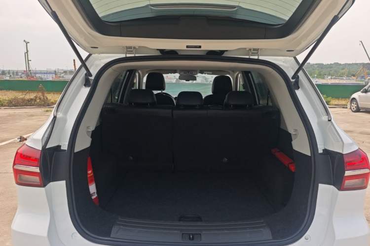 Used Roewe RX5 2020 20T Automatic 4G Connected Million Edition Trunk