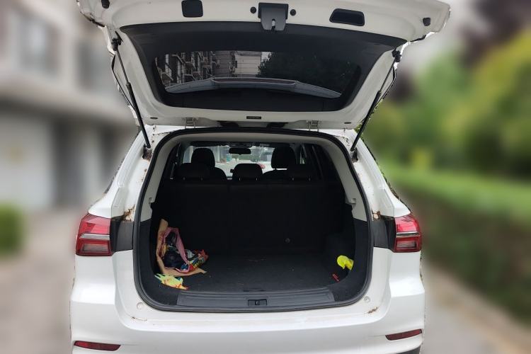 Used Roewe RX5 2020 20T Automatic 4G Connected Million Edition Trunk