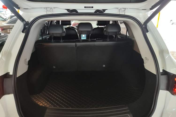 Used Roewe RX5 2020 PLUS 300TGI Automatic Ali National Trend Flagship Edition Trunk