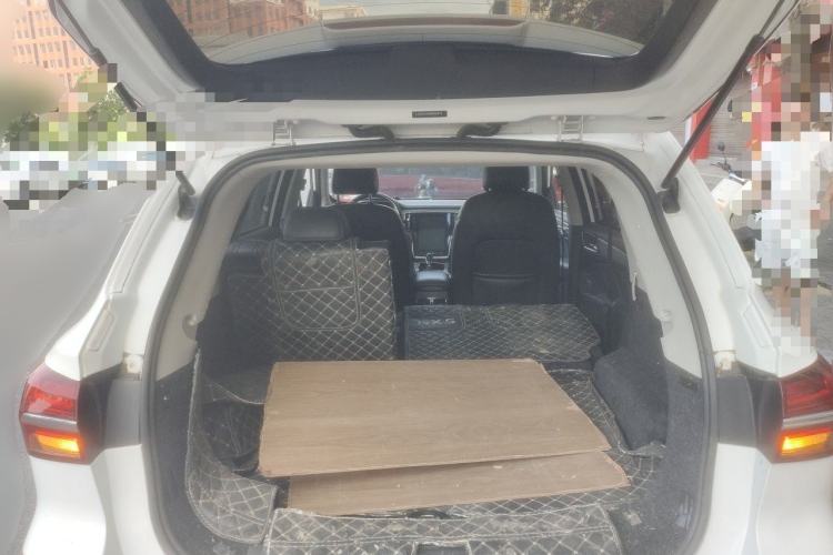 Used Roewe RX5 2020 20T Automatic 4G Connected Million Edition Trunk