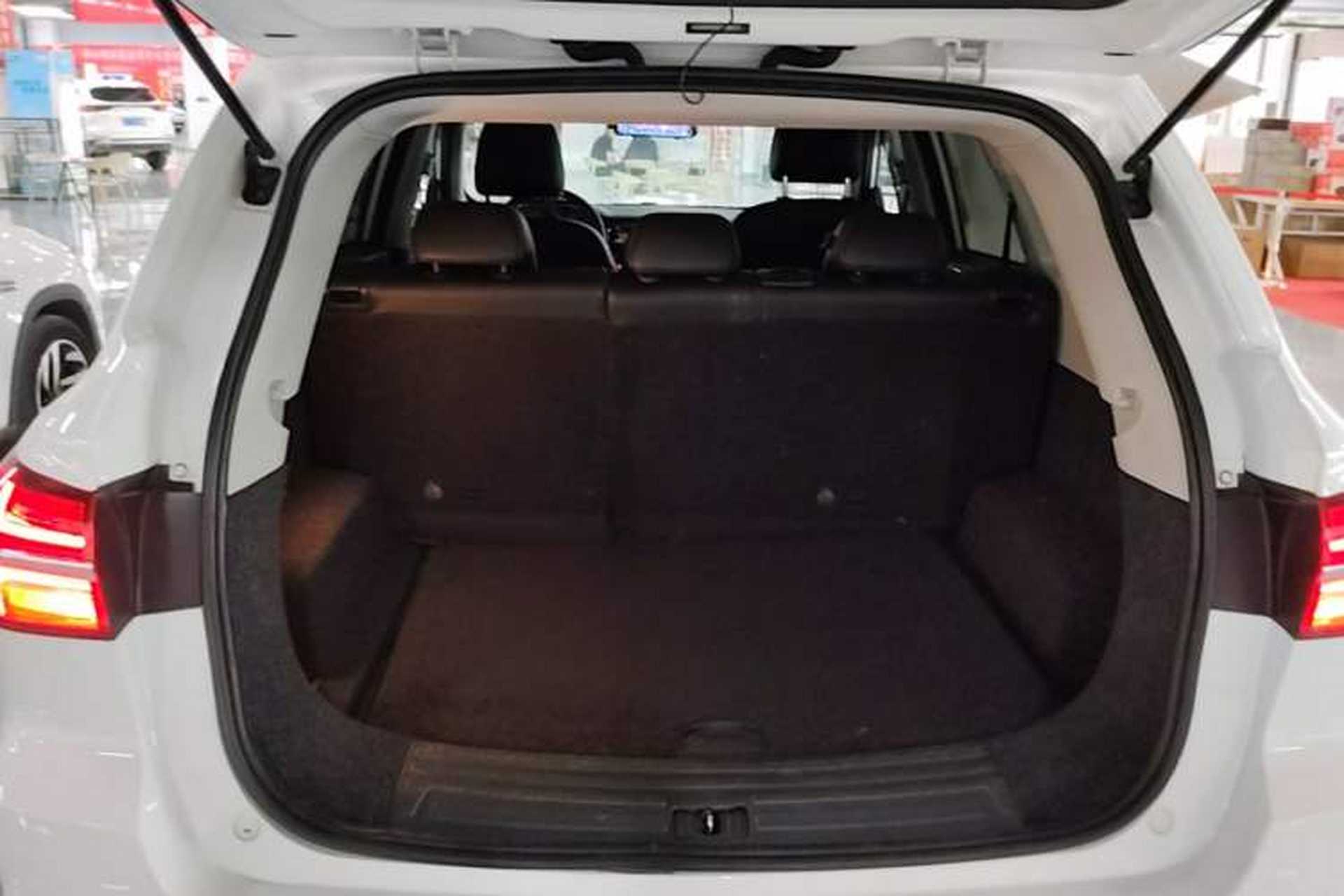 Used Roewe RX5 2020 20T Automatic 4G Connected Million Edition Trunk